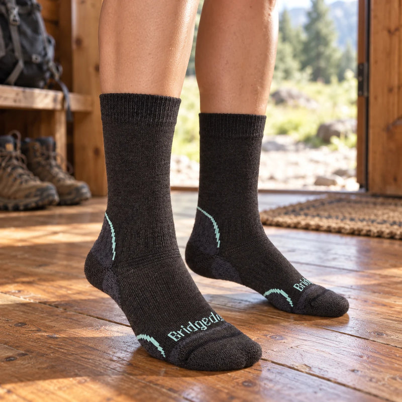 1 Pack Ladies Hiking Lightweight T2 Coolmax Boot Socks — product photograph