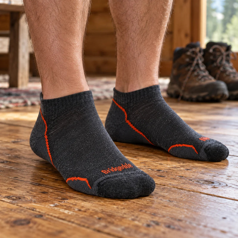 1 Pack Mens Hiking Ultralight T2 Merino Wool Low Cut Socks — product photograph
